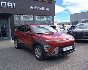 84120 : Hyundai PERTUIS - SA PEDINIELLI - HYUNDAI KONA Intuitive - KONA II - Rouge - Automate sequentiel - Essence / Courant électrique