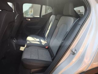 19100 : Hyundai Brive-la-Gaillarde - Garage Pouget - VOLVO XC40 - XC40 - Gris - Traction - Hybride rechargeable : Essence/Electrique