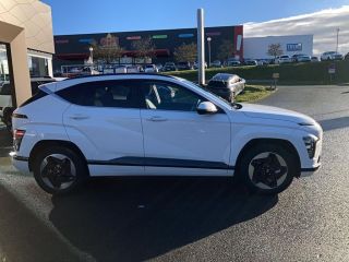 49070 : Hyundai Angers - Oceane Automobiles - HYUNDAI KONA ELECTRIC Premium - KONA ELECTRIQUE II - Blanc - Automate à fonct. Continu - Courant électrique