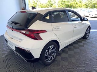 85000 : Hyundai MoceanRent | La Roche-sur-Yon - Océane Auto - HYUNDAI i20 Intuitive - i20 III - Blanc - Automate sequentiel - Essence sans plomb