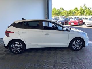 85000 : Hyundai MoceanRent | La Roche-sur-Yon - Océane Auto - HYUNDAI i20 Intuitive - i20 III - Blanc - Automate sequentiel - Essence sans plomb