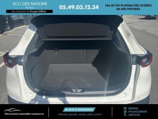 86000 : Hyundai Poitiers - Eco des Nations - MAZDA CX-30 - CX-30 - Blanc - Traction - Essence/Micro-Hybride