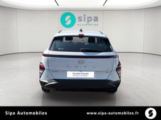 33140 : Hyundai - Sipa Automobiles – Bordeaux Sud - Villenave d’Ornon - HYUNDAI KONA Intuitive - KONA II - ATLAS WHITE - Automate sequentiel - Essence / Courant électrique