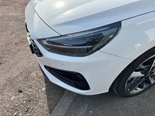 14100 : Hyundai Lisieux - Trajectoire Automobiles - HYUNDAI i30 SW - i30 SW - Serenity White métal - Traction - Essence