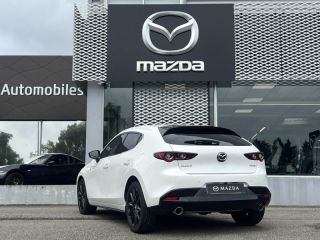 29000 : Hyundai Quimper - Iroise Automobiles - MAZDA Mazda 3 - Mazda 3 - Blanc - Traction - Essence/Micro-Hybride