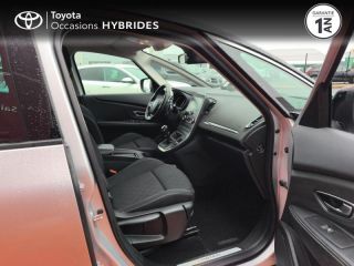 50000 : Hyundai Saint-Lô - GCA - RENAULT Scenic - Scenic - Gris clair - Traction - Diesel