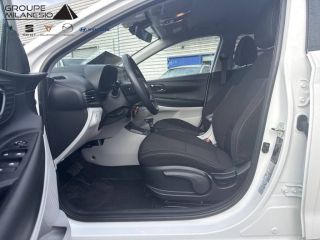 13730 : Hyundai Marignane - Cap Milanesio - HYUNDAI i20 Intuitive - i20 (08/2023) - Blanc - Automate sequentiel - Essence sans plomb